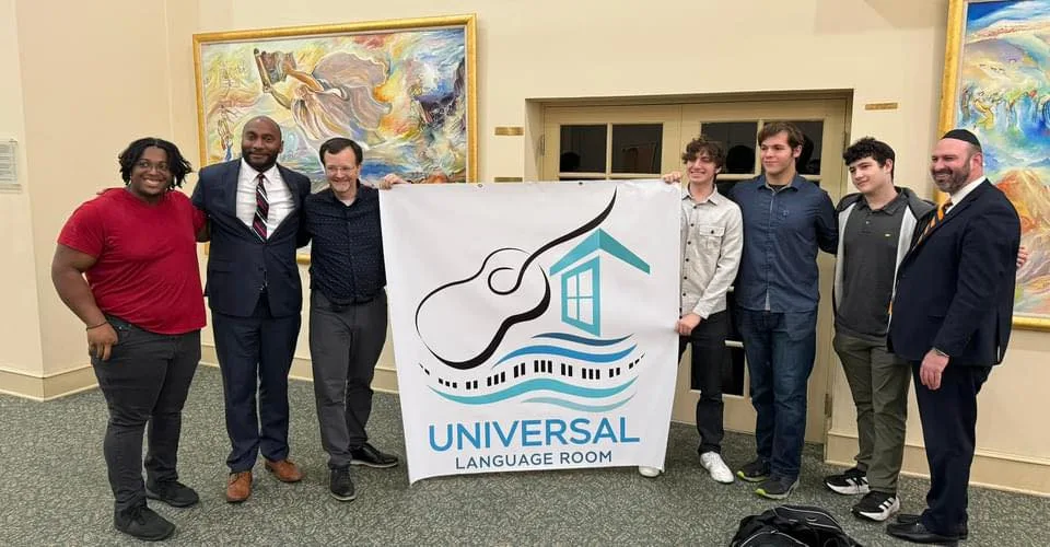 Universal Language Room gathering at Baron Hirsch Synagogue in Memphis.